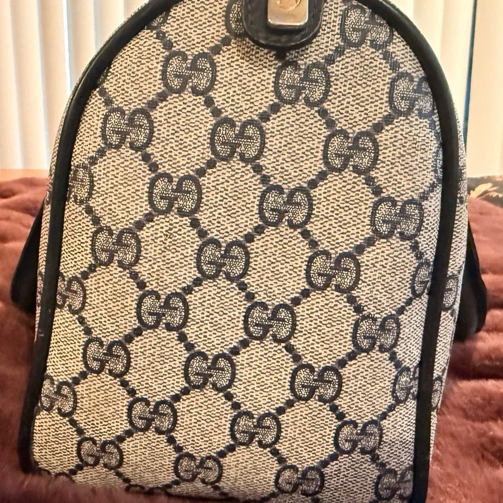 Vintage Gucci Navy Boston - Picture 3 of 16